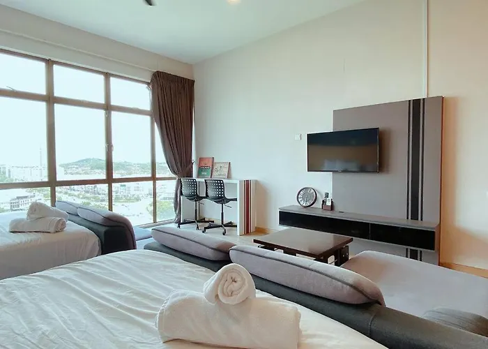 2-4 Pax Spacious Living @ Mount Austin, Jb #02